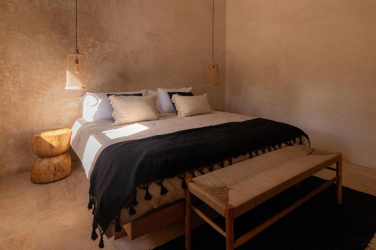 Casa Bohemia 3 Bdr With Pvt Pool & Rooftop Apartment *